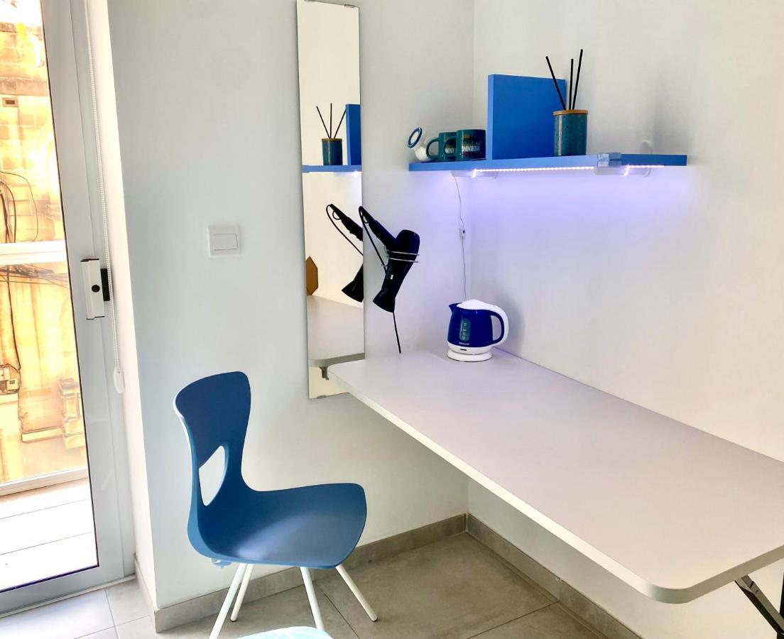 Central- Private En-Suite With Balcony In Shared Residence Pietà 외부 사진